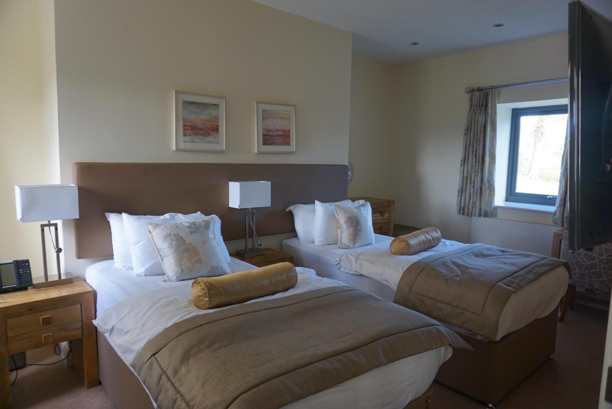 Hunter Lodges By Celtic Manor Newport  Exteriér fotografie